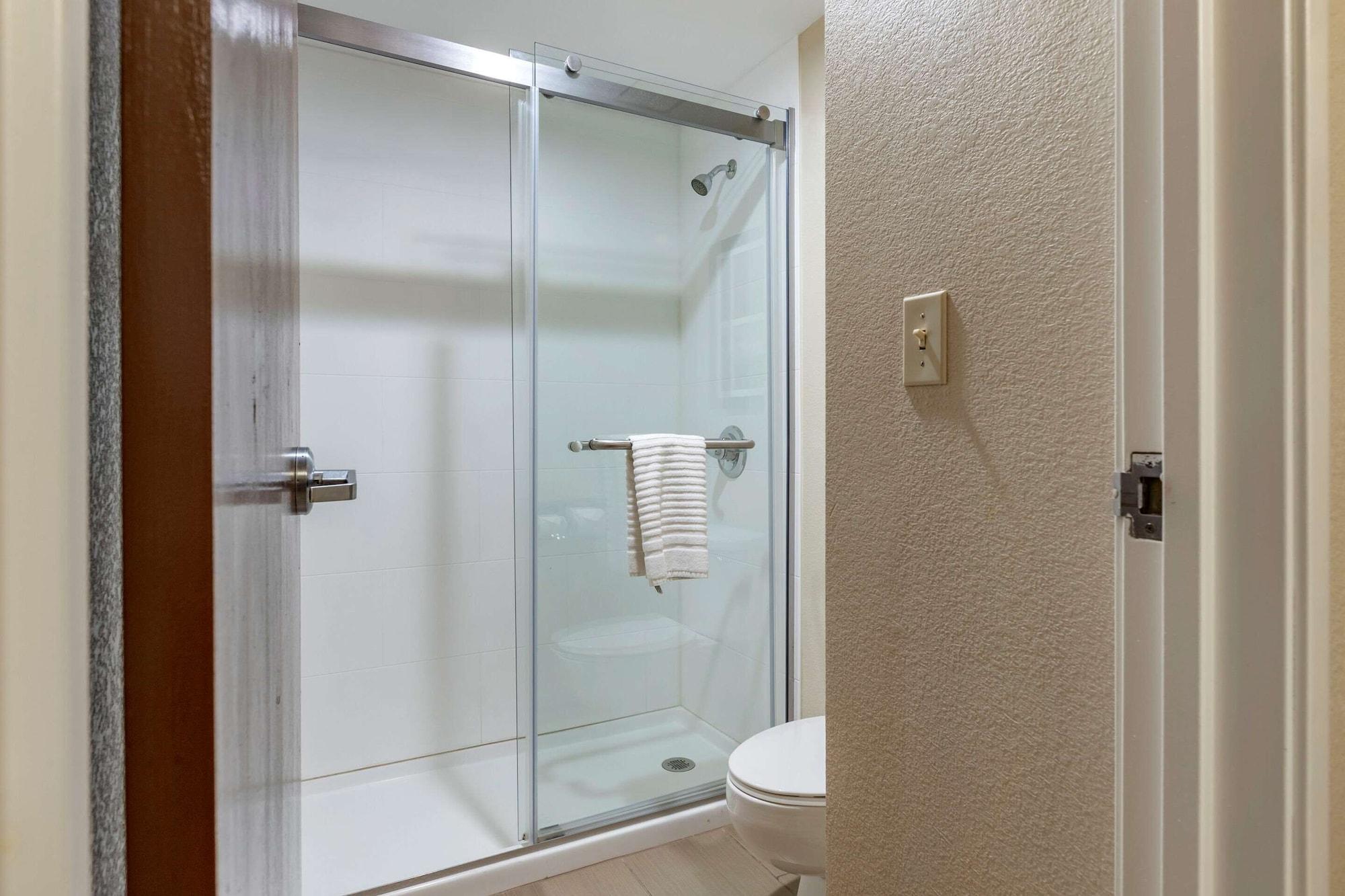 Comfort Inn Near Greenfield Village Диърборн Екстериор снимка
