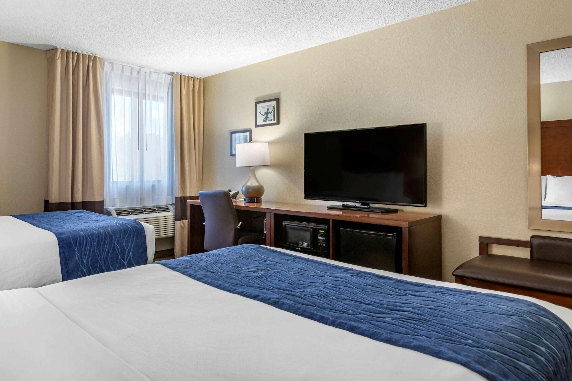 Comfort Inn Near Greenfield Village Диърборн Екстериор снимка