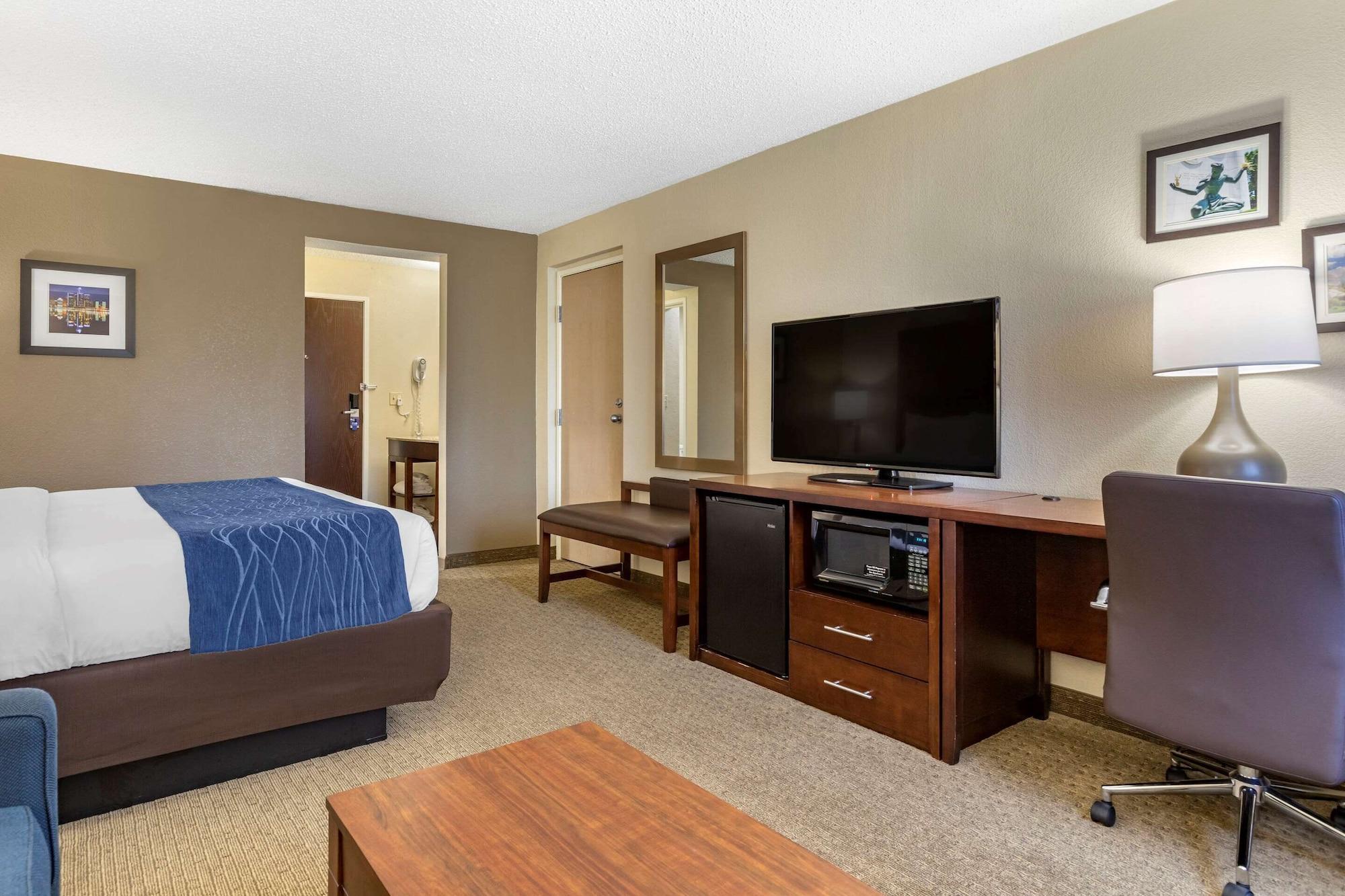 Comfort Inn Near Greenfield Village Диърборн Екстериор снимка